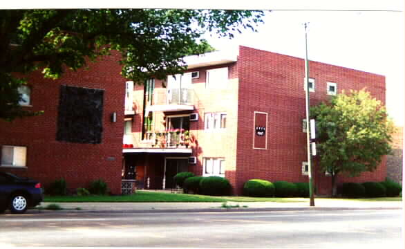 4807-4811 W Archer Ave in Chicago, IL - Building Photo