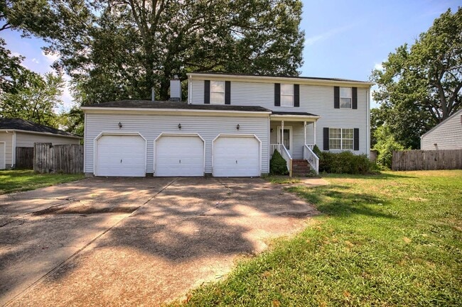 18 Lundy Ln in Hampton, VA - Building Photo - Building Photo