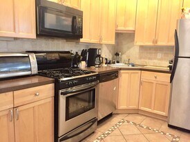 18 Saint Lukes Rd in Boston, MA - Building Photo