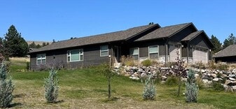 4782 Hot Spgs Rd in Helena, MT - Building Photo