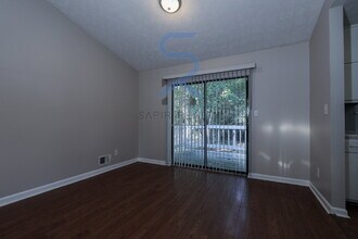 7877 Taylor Cir in Riverdale, GA - Building Photo - Building Photo