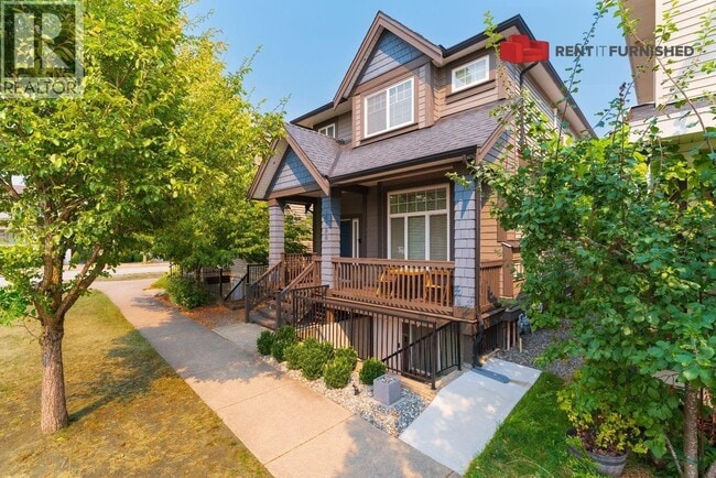 property at 6796-191A 191a St