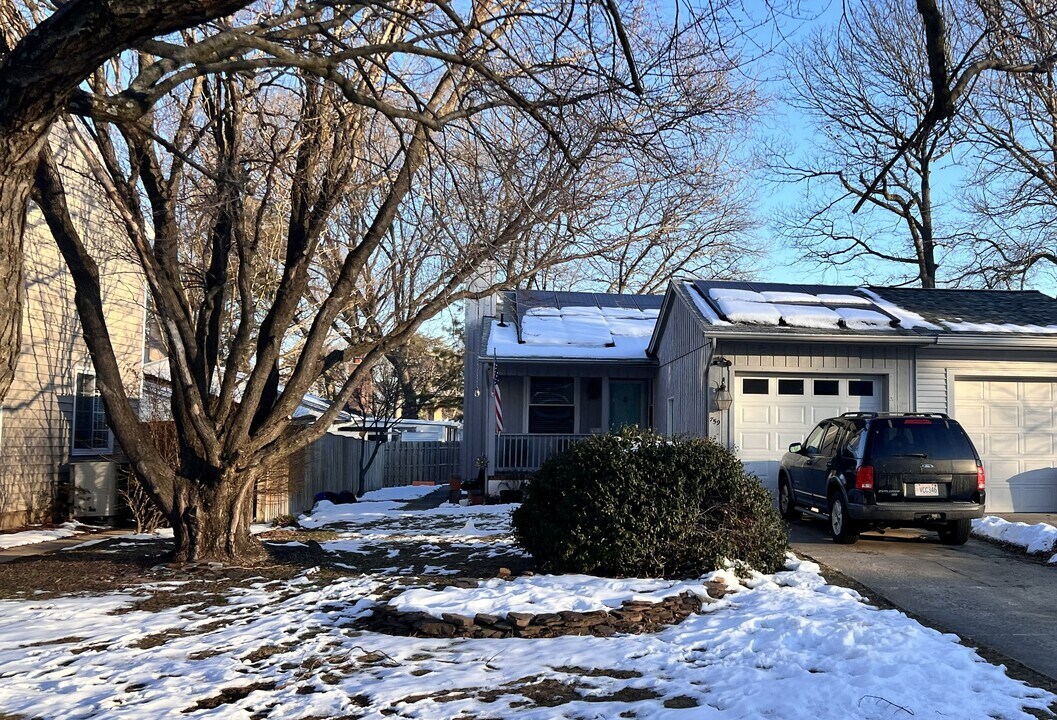 759 Trenton Ave in Severna Park, MD - Foto de edificio