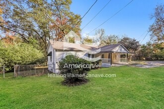 1708 28th Ave in Phenix City, AL - Foto de edificio - Building Photo