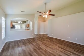 3991 Hillingdon Rd in Tavares, FL - Building Photo - Building Photo