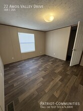 22 Amos Valley Dr in Springfield, IL - Building Photo - Building Photo