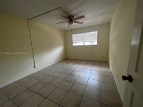 11131 Royal Palm Blvd in Coral Springs, FL - Building Photo - Building Photo