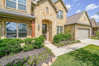 9507 Carson Ln in Rosharon, TX - Foto de edificio - Building Photo