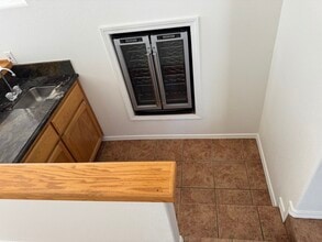 150 Lake Dr in Lemoore, CA - Building Photo - Building Photo