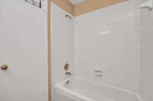 property at 8914 Pecan Pl Dr