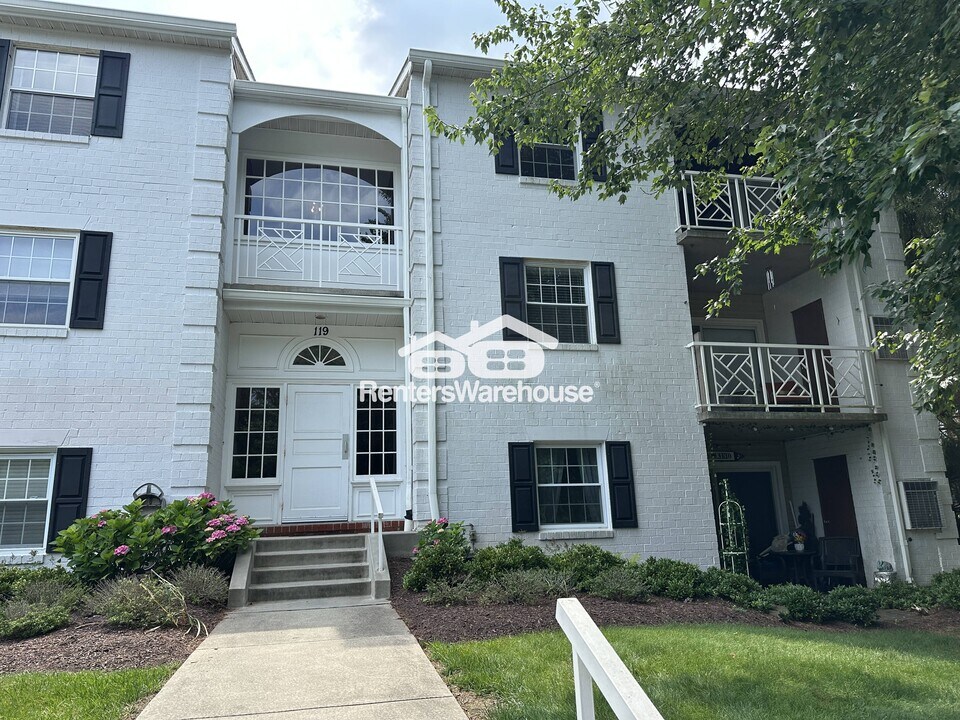 119 Castletown Rd in Timonium, MD - Building Photo