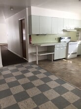 100 VT-14, Unit Post Office Apt in Randolph, VT - Building Photo - Building Photo