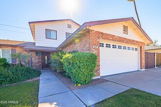 2547 W Naranja Ave in Mesa, AZ - Building Photo - Building Photo