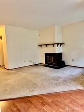 7381 Elm Ct in Monmouth Junction, NJ - Building Photo - Building Photo