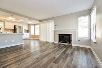 1324 Walstone Rd in North Las Vegas, NV - Building Photo - Building Photo