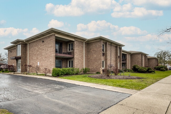 property at 484 N Addison Ave