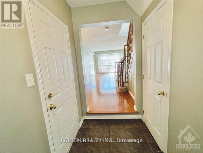 125 Braddock Private in Ottawa, ON - Building Photo - Building Photo