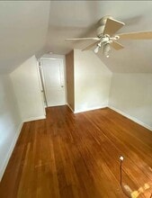 172 S 2nd St in Lindenhurst, NY - Building Photo - Building Photo