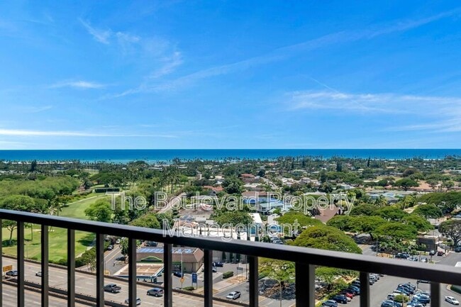 property at 4300 Waialae Ave