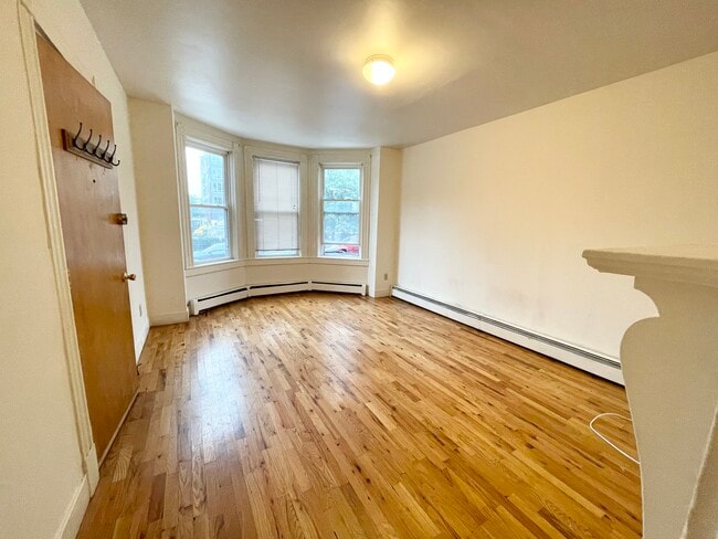 1570 Tremont St, Unit 1t