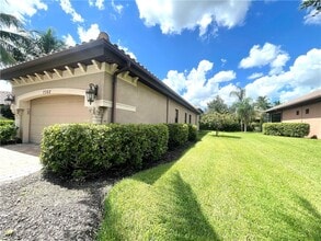 7302 Acorn Way in Naples, FL - Building Photo - Building Photo