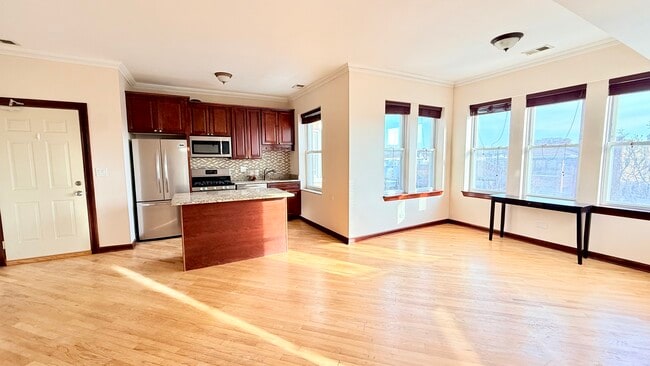 property at 4900 N Drake Ave