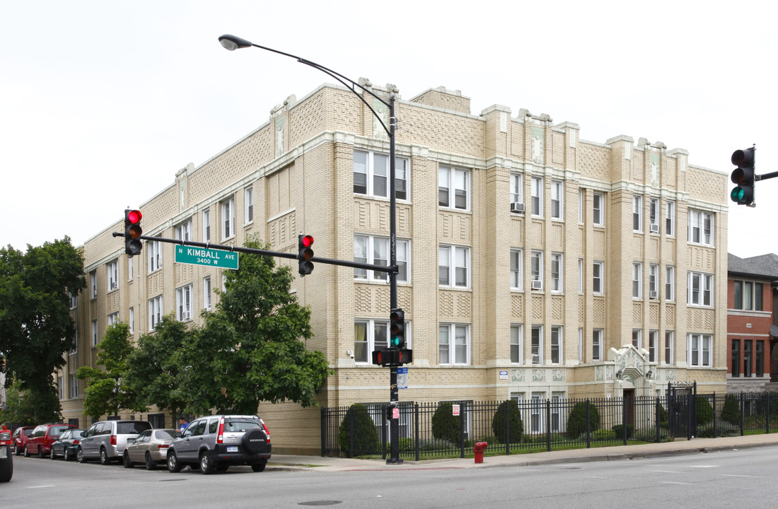 2600 N Kimball Ave in Chicago, IL - Building Photo