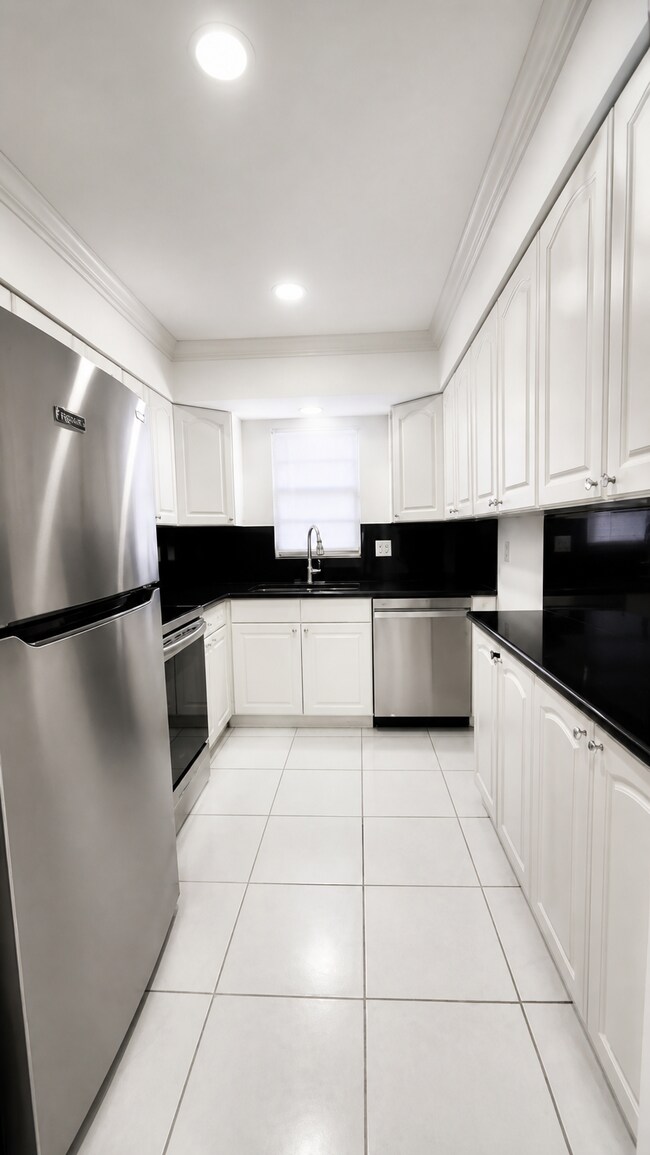 515 10th Ave N in Lake Worth Beach, FL - Foto de edificio - Building Photo