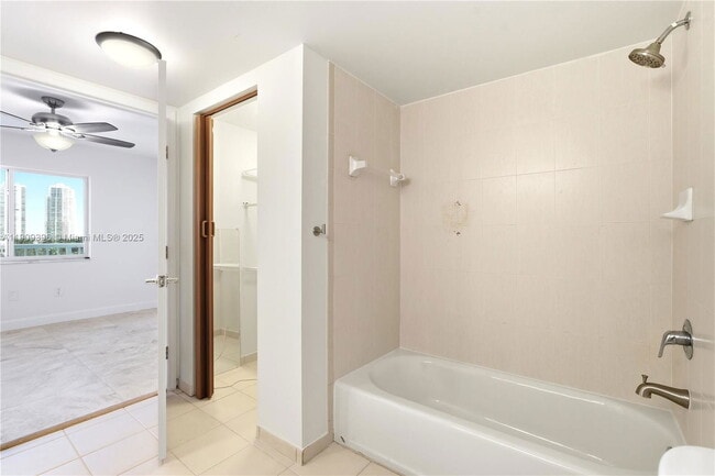 property at 280 SW 20th Rd