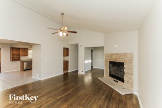 110 E Fox St in Yorkville, IL - Building Photo - Building Photo