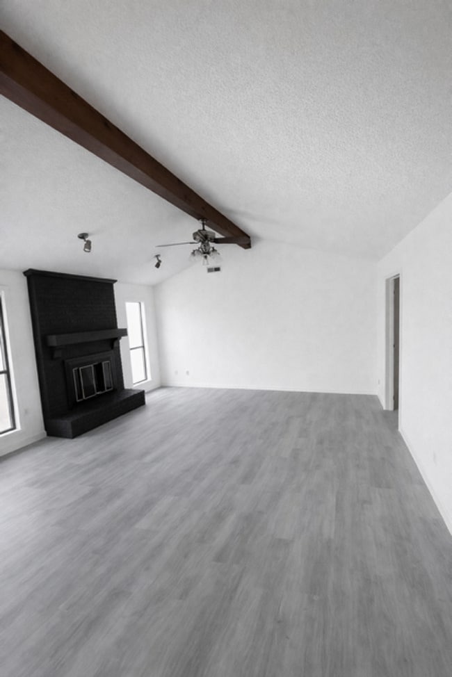 404 Malindra Dr in Fayetteville, AR - Building Photo - Building Photo