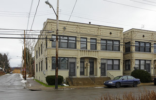 924-938 N Murtland St Apartments