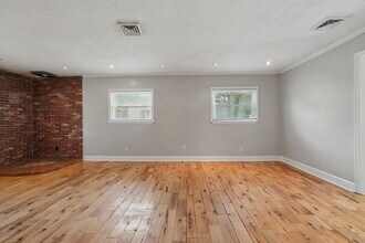 3127 N Riverside Dr in Lanexa, VA - Building Photo - Building Photo