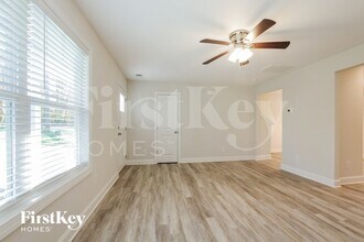 6631 Rockwell Blvd W in Charlotte, NC - Building Photo - Building Photo