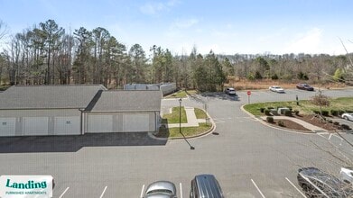 3005 Chestnut Grv Ln, Unit 1207 in Matthews, NC - Building Photo - Building Photo