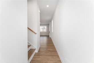 7325 Mulberry Trace Ln in Flowery Branch, GA - Foto de edificio - Building Photo