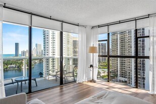 20515 E Country Club Dr, Unit 1848 in Miami, FL - Building Photo