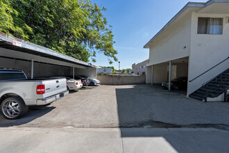 46 N Wilson Ave in Pasadena, CA - Building Photo - Building Photo