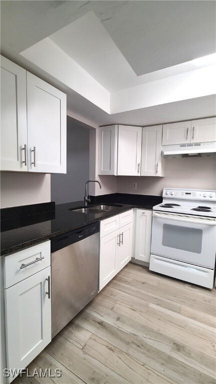 property at 930 SW 47th Terrace