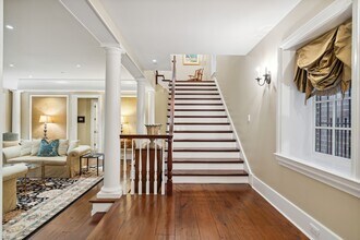 446 W Huron St in Chicago, IL - Building Photo - Building Photo