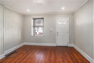 147 Fountain St in Philadelphia, PA - Building Photo - Building Photo