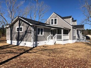 5883 Core Point Rd in Blounts Creek, NC - Building Photo - Building Photo