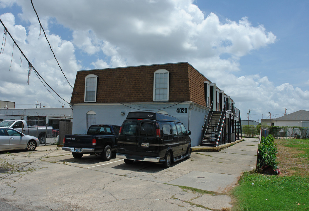 4020 Sanford St in Metairie, LA - Building Photo