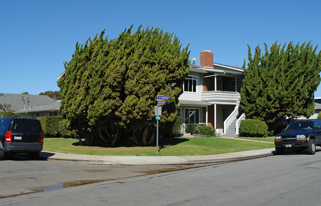 1400 Haven Pl in Newport Beach, CA - Building Photo