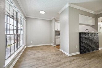 201 Emerson St in Houston, TX - Building Photo - Building Photo