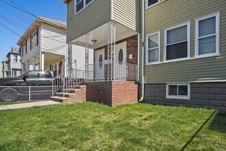 24 Englewood Ave in Everett, MA - Building Photo - Building Photo