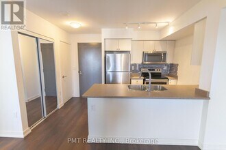 1346 Danforth Rd in Toronto, ON - Building Photo - Building Photo