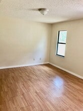 5740 9th St in Zephyrhills, FL - Building Photo - Building Photo