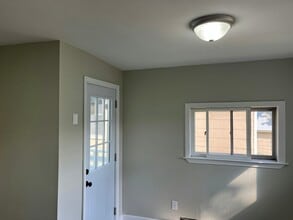 13 Layton St in Lyons, NY - Building Photo - Building Photo