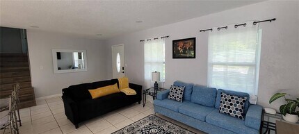 7610 W Henry Ave in Tampa, FL - Building Photo - Building Photo
